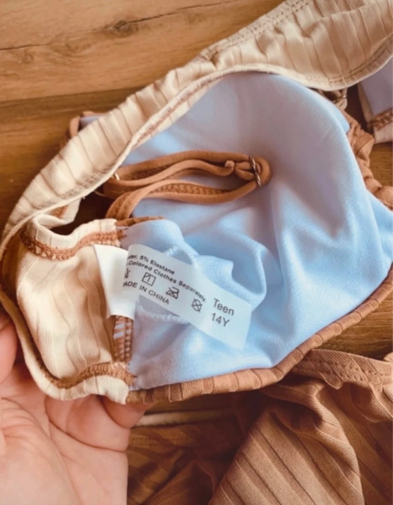 2-delig bruin/cream geribde badpak voor meisjes - Maat 14 jaar/XXS – photo 4
